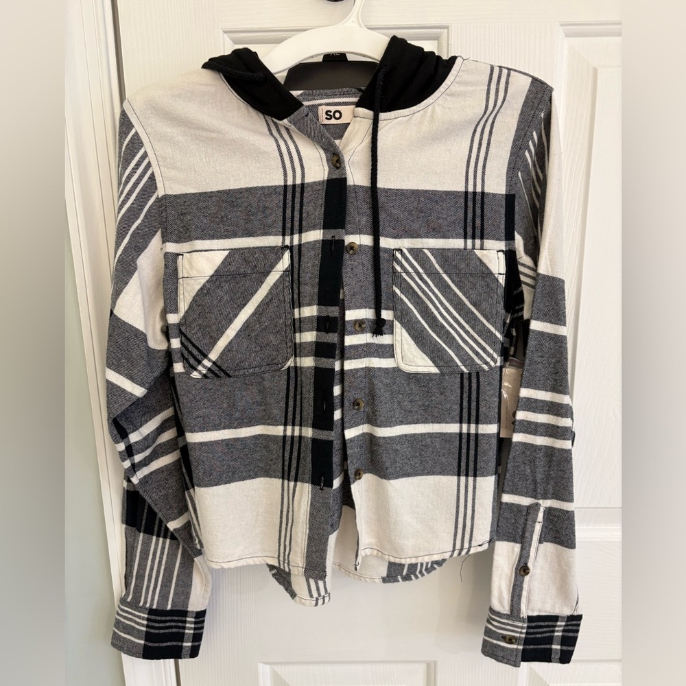 Black and White Button-up Crop Hoodie